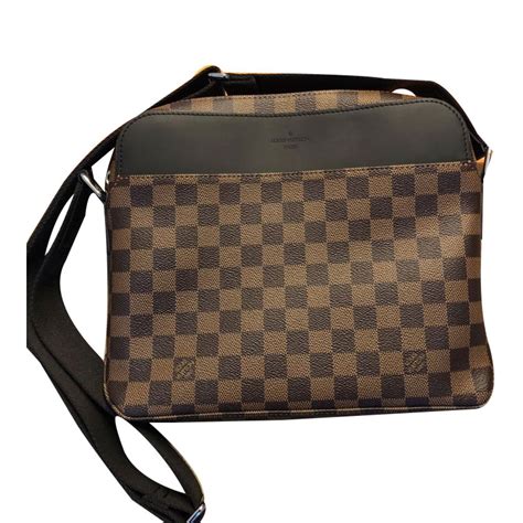 sacoche louis vuitton marron homme|sac bandoulière homme louis vuitton.